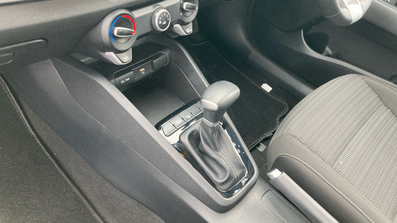 Kia Stonic 1.0T GDi 99 2 5dr DCT Petrol Estate